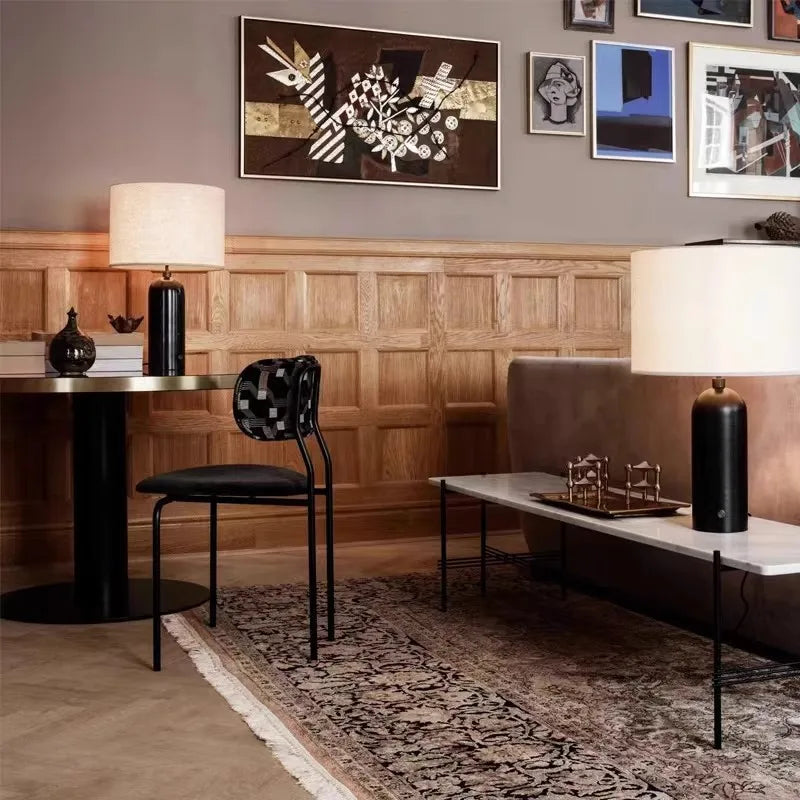 Gravity style Table Lamp