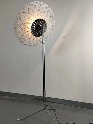 Filigree style floor lamp flos