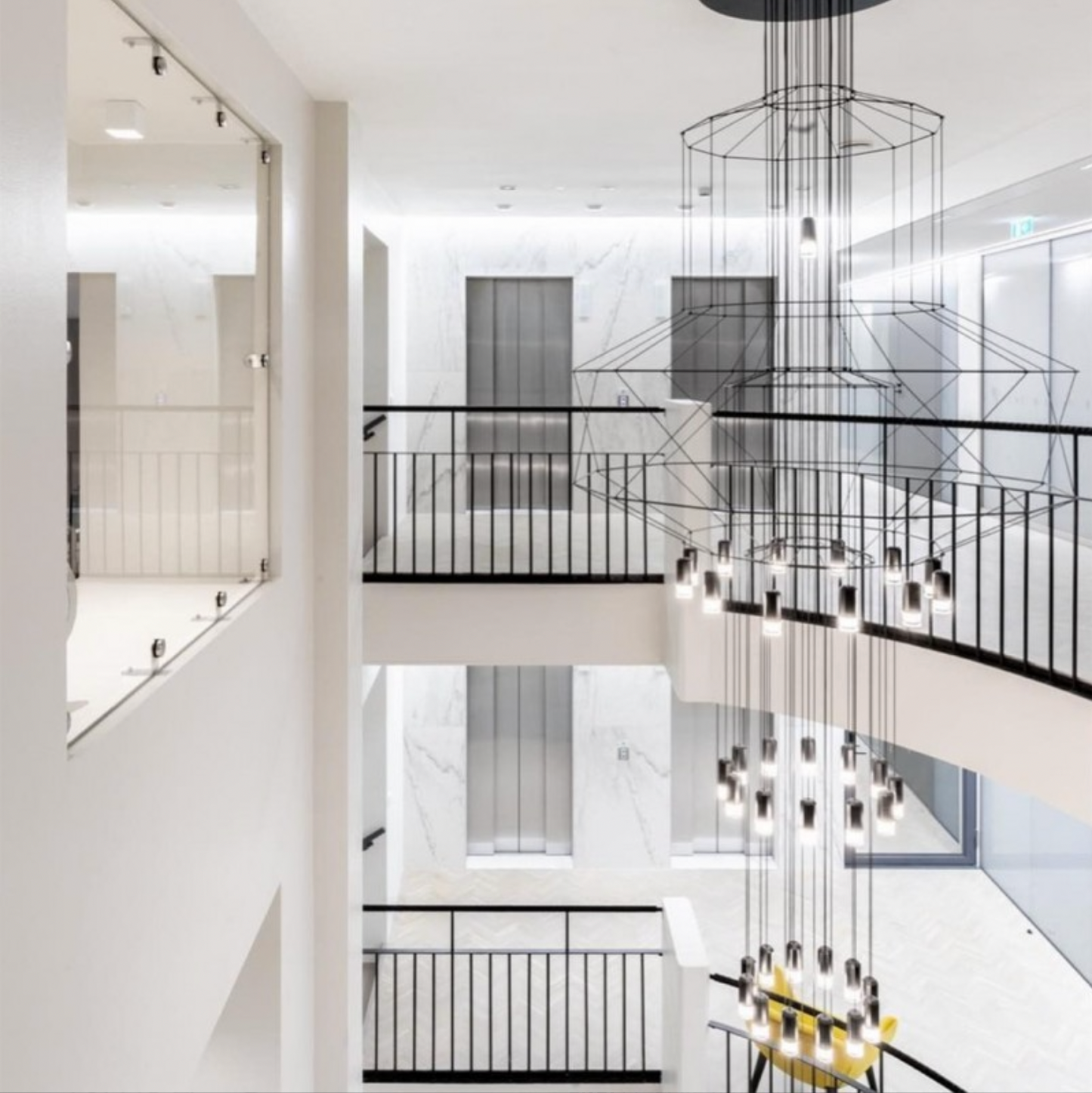 Wireflow 0374 style Chandelier