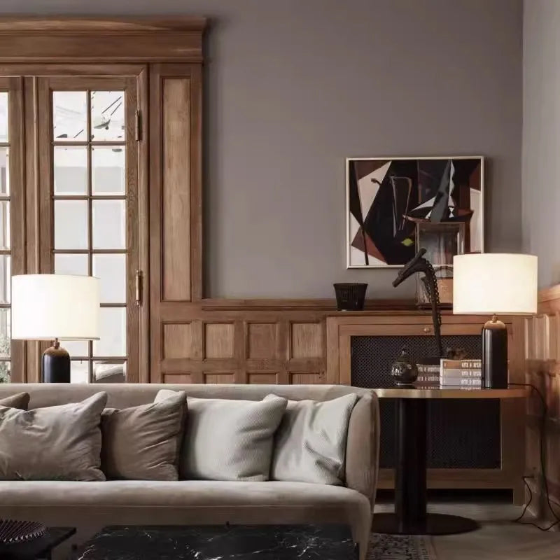 Gravity style Table Lamp