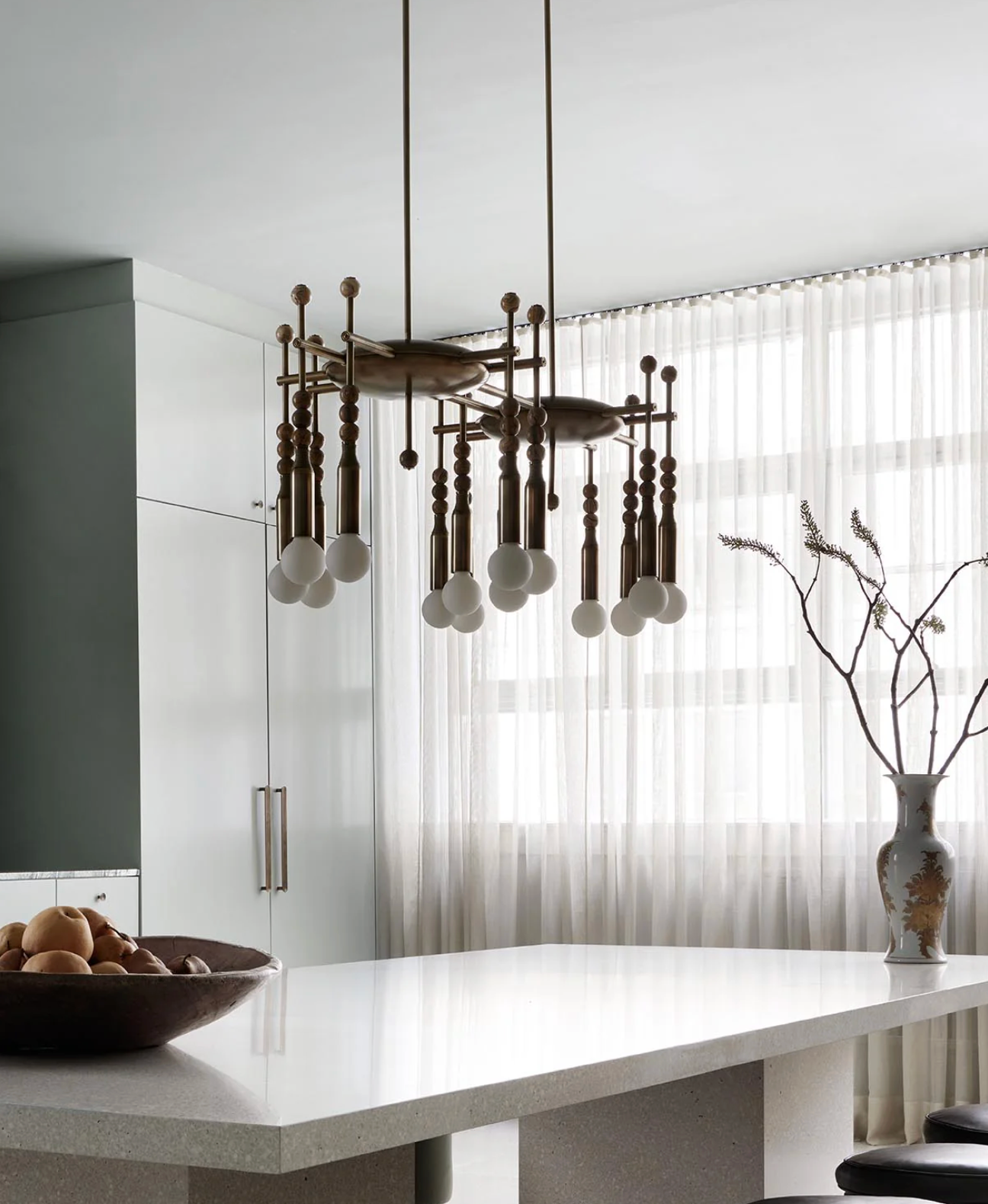 Sculptural Talisman 14 chandelier inspiration for modern luxury interiors
