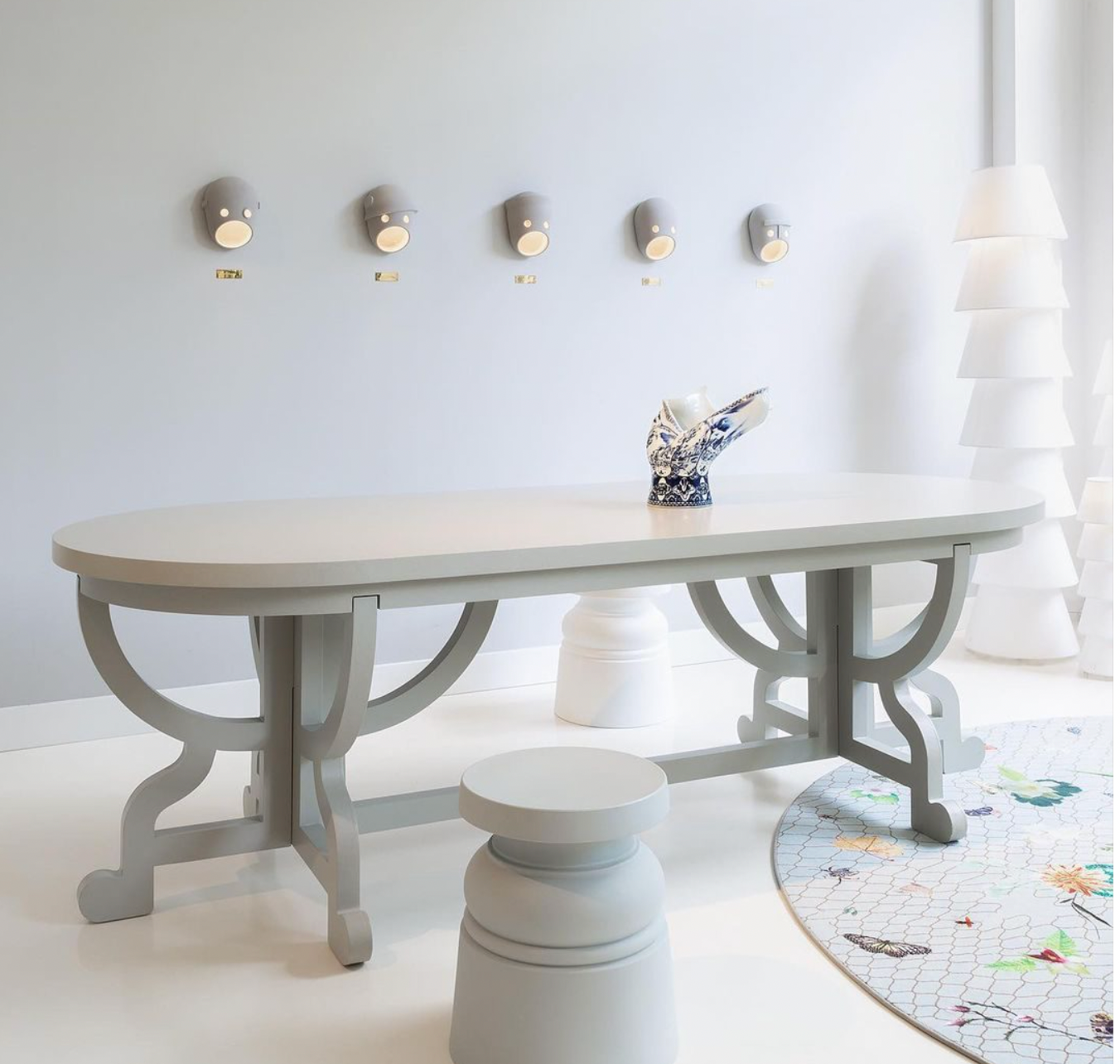 The Party style Wall Light