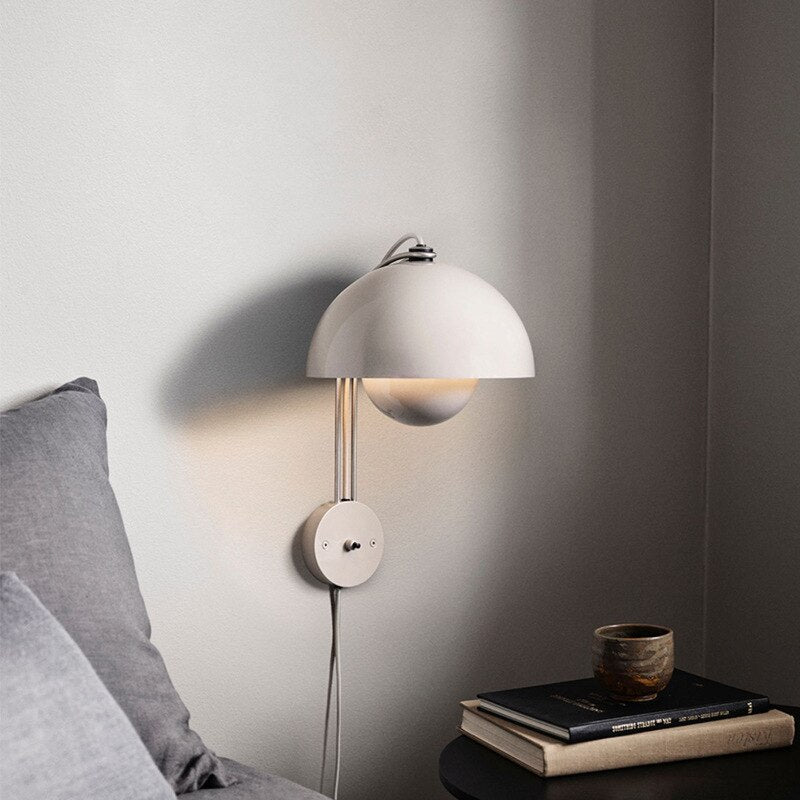 Flower Pot VP8 Wall Light &Tradition