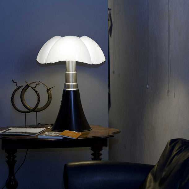 Pipistrello Table lamp Martinelli Luce Gae Aulenti