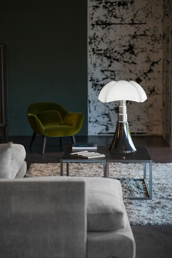 Pipistrello Table lamp Martinelli Luce Gae Aulenti