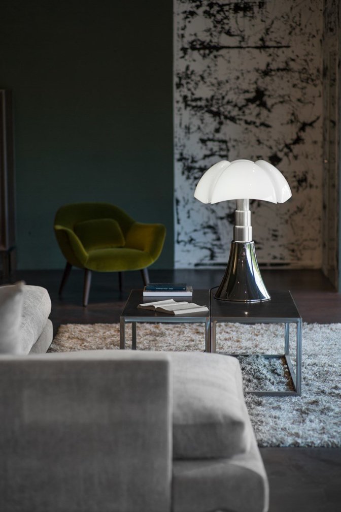 Pipistrello Table lamp Martinelli Luce Gae Aulenti