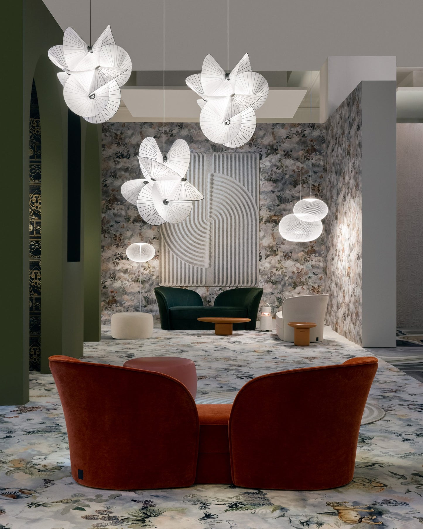 Serpentine style Suspension Light