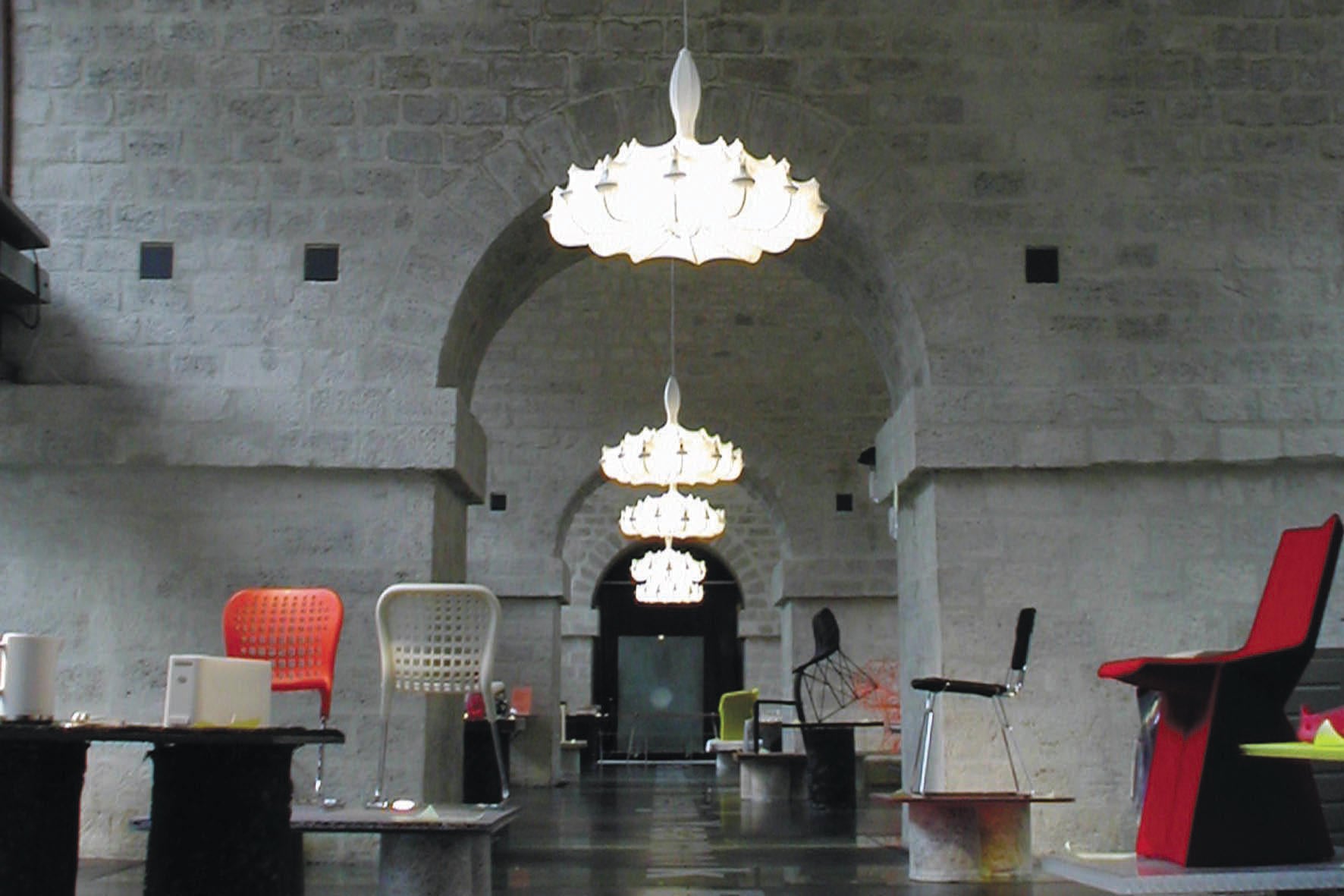 Zeppelin coocon Chandelier Flos